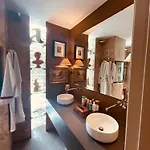 Quarto em Acomodações Particulares Boutique Art Marbella